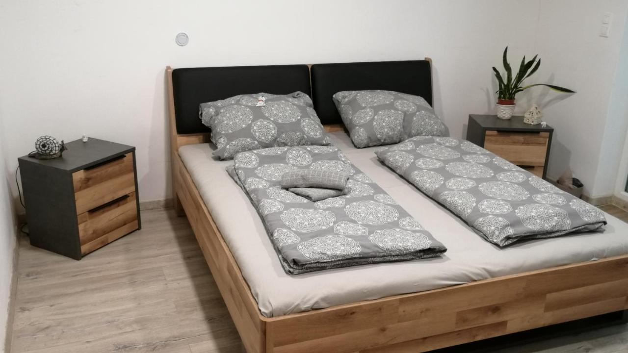Ujkapu Sunshine Apartments Дьёр Экстерьер фото
