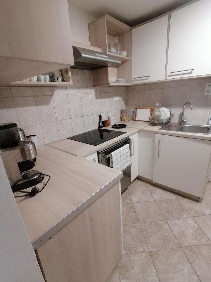 Ujkapu Sunshine Apartments Дьёр Экстерьер фото