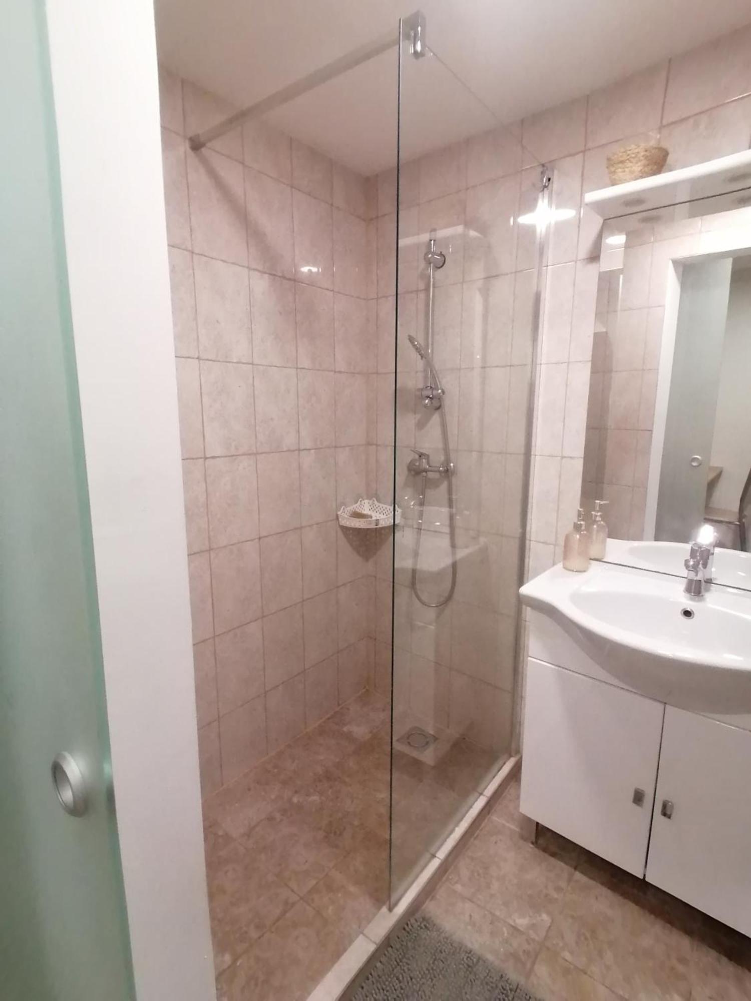 Ujkapu Sunshine Apartments Дьёр Номер фото